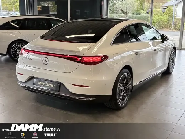 Mercedes-Benz EQE 300