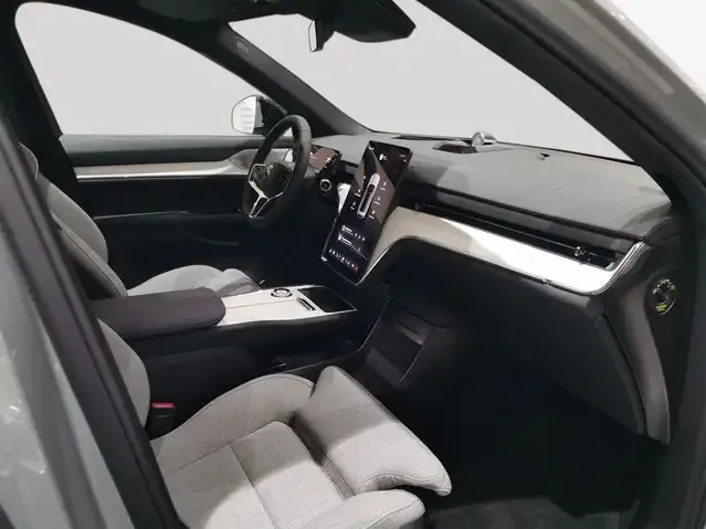 Volvo EX90
