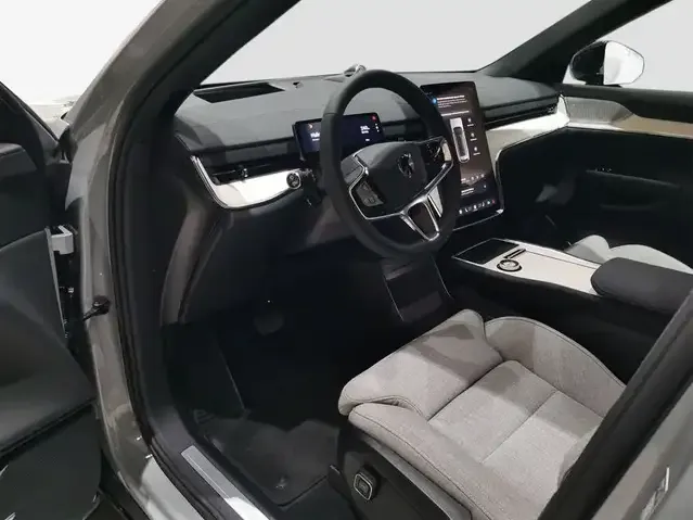 Volvo EX90