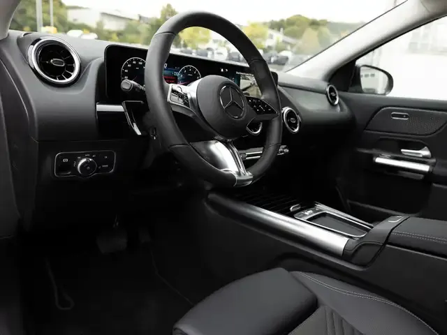 Mercedes-Benz GLA 180