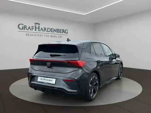 CUPRA Born