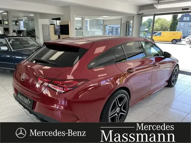 Mercedes-Benz CLA 200