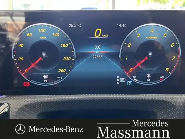 Mercedes-Benz CLA 200