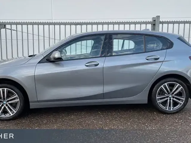 BMW 120