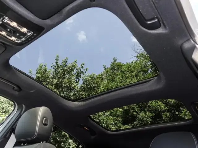 Mercedes-Benz GLA 220