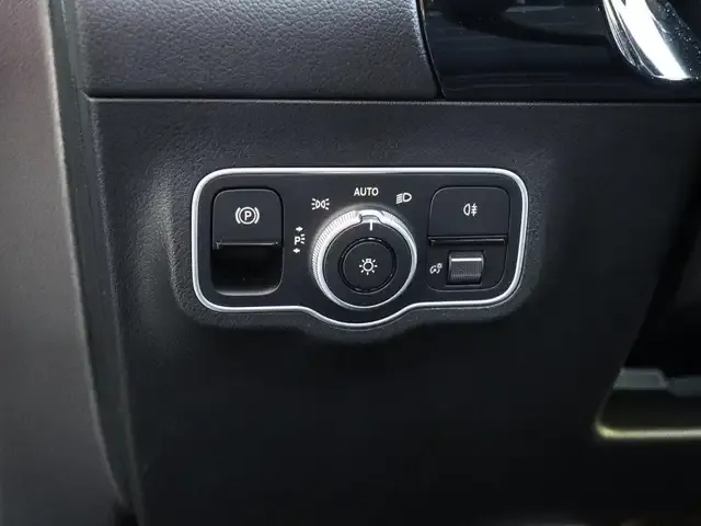Mercedes-Benz GLA 220