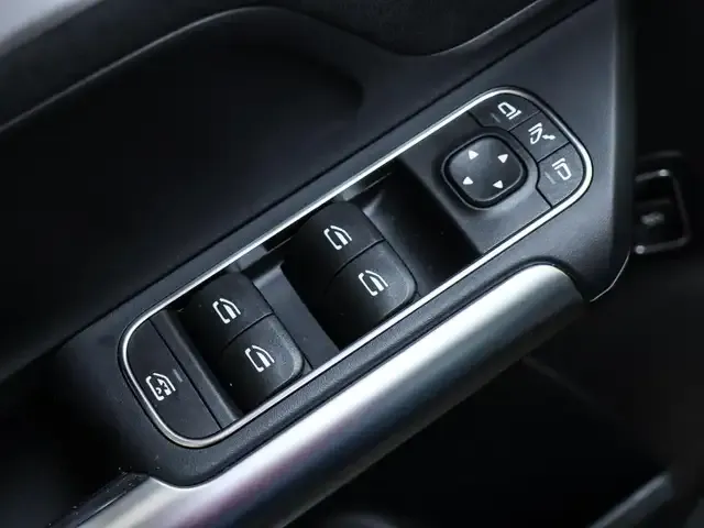 Mercedes-Benz GLA 220
