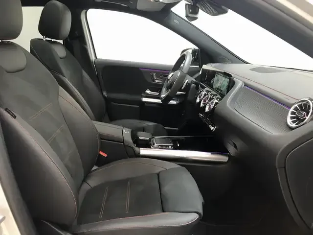 Mercedes-Benz EQA 300