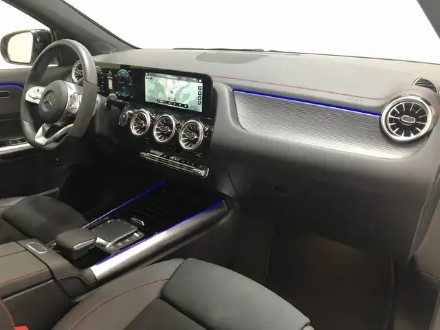 Mercedes-Benz EQA 300
