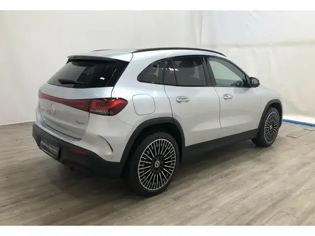 Mercedes-Benz EQA 300