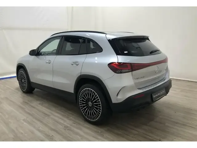 Mercedes-Benz EQA 300