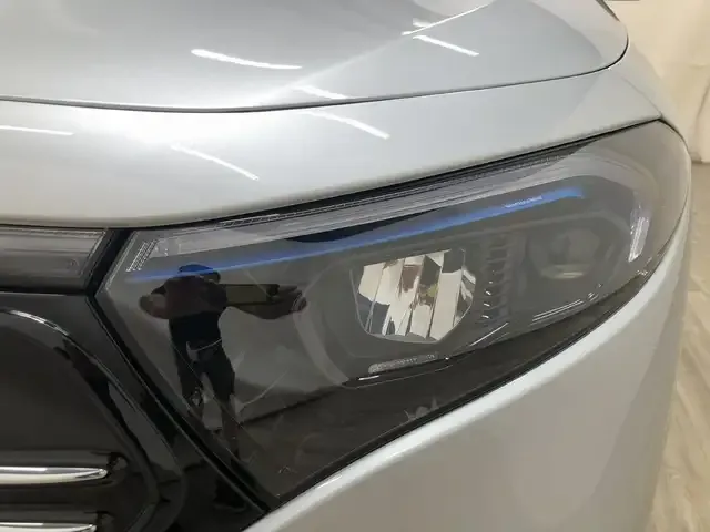 Mercedes-Benz EQA 300