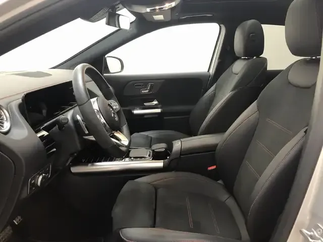 Mercedes-Benz EQA 300