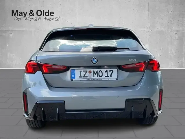 BMW 120