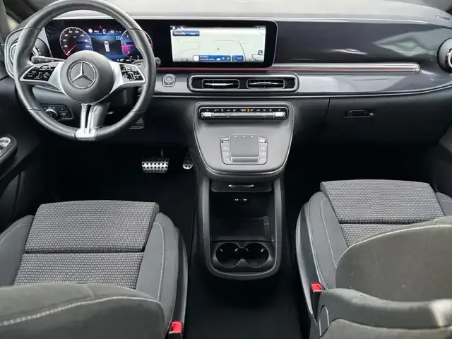 Mercedes-Benz V 220