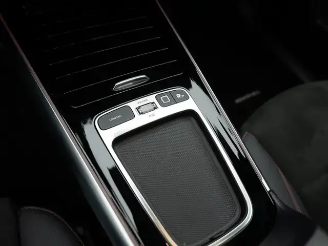 Mercedes-Benz GLA 220