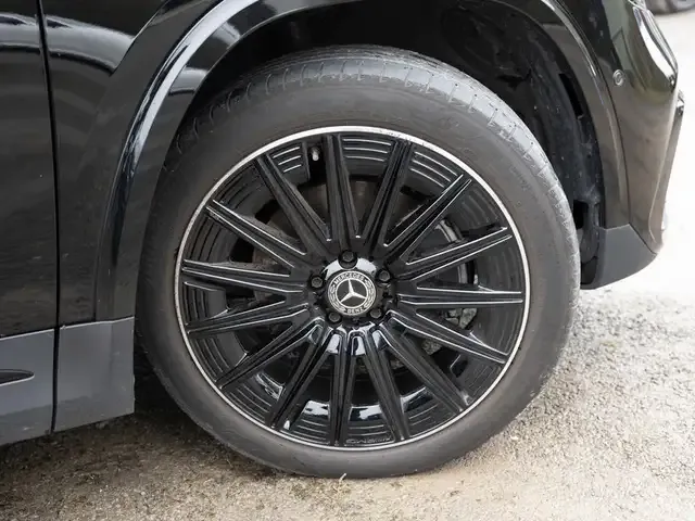 Mercedes-Benz GLA 220