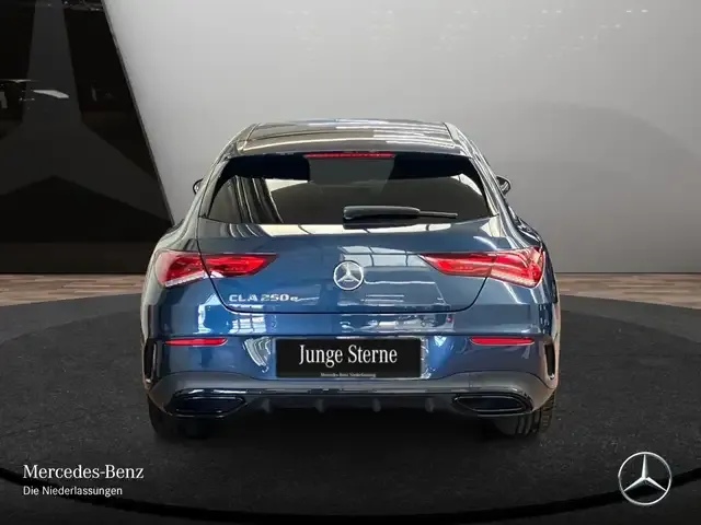 Mercedes-Benz CLA 250