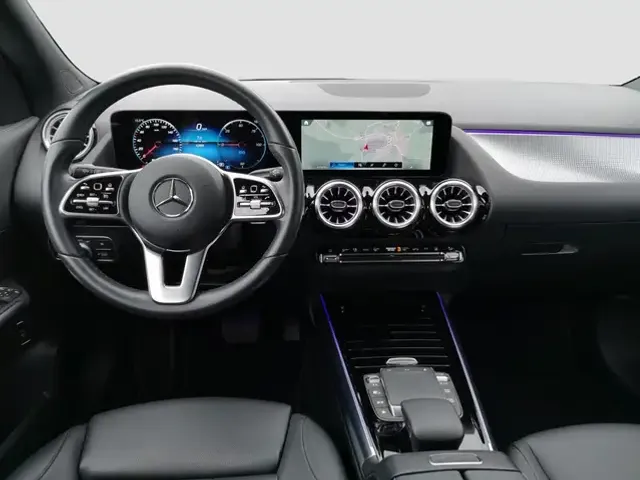 Mercedes-Benz EQA 300