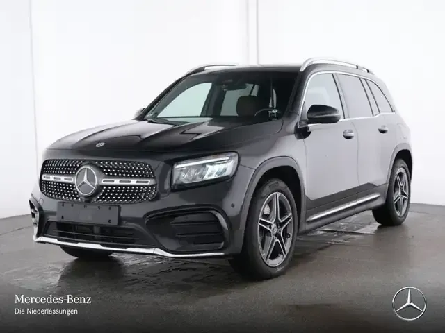 Mercedes-Benz GLB 220