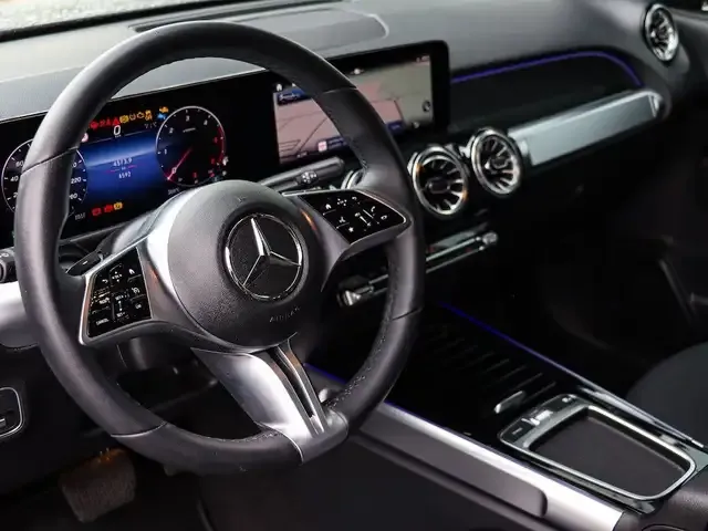 Mercedes-Benz GLB 200