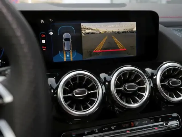 Mercedes-Benz EQA 300