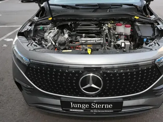 Mercedes-Benz EQA 300