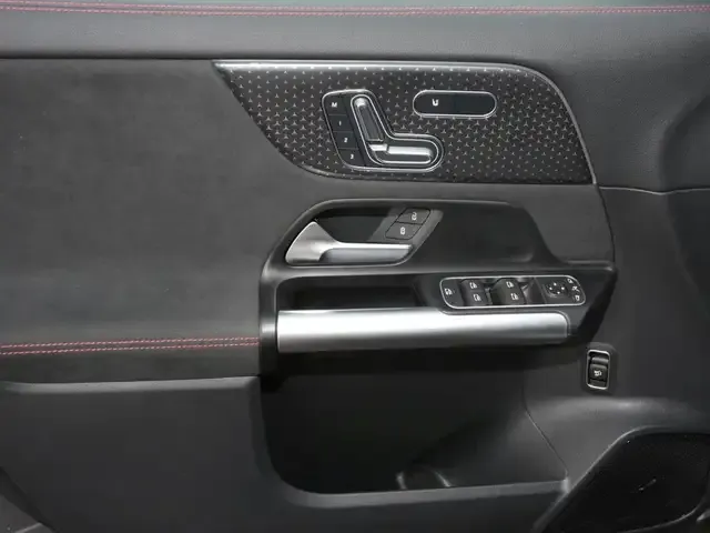 Mercedes-Benz EQA 300