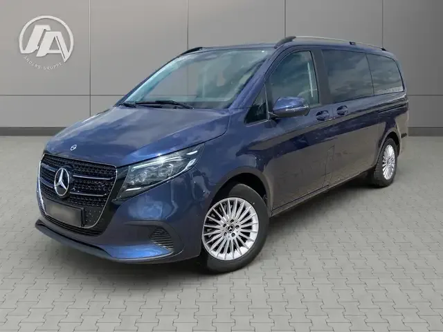 Mercedes-Benz V 220