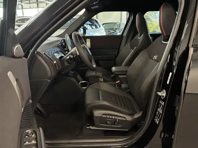 MINI John Cooper Works Countryman