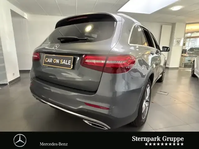 Mercedes-Benz GLC 220