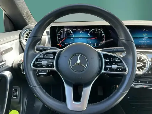 Mercedes-Benz CLA 180