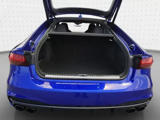 Audi S7