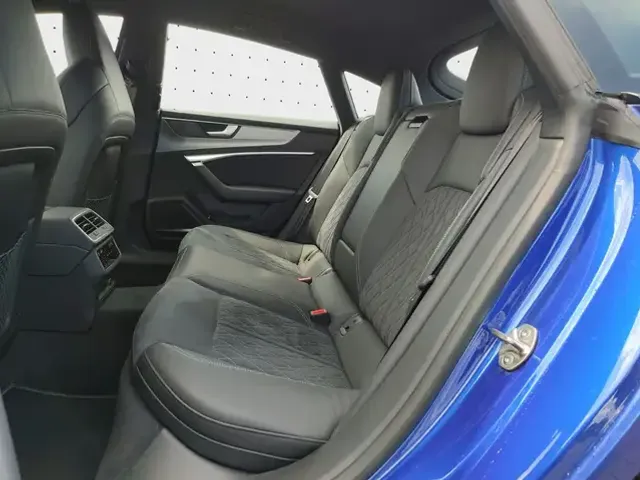 Audi S7
