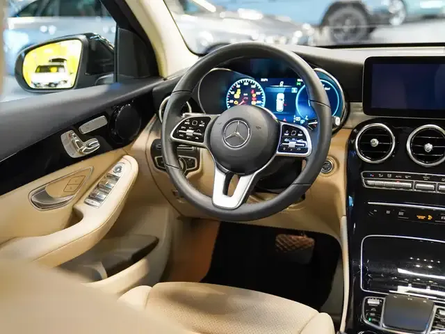 Mercedes-Benz GLC 200