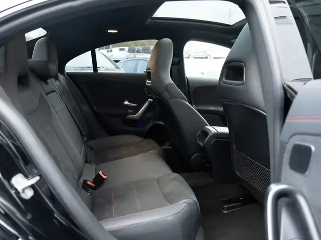 Mercedes-Benz CLA 220