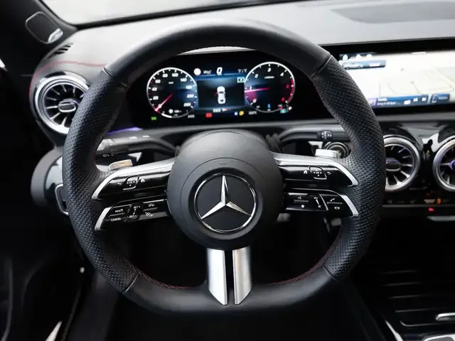 Mercedes-Benz CLA 220