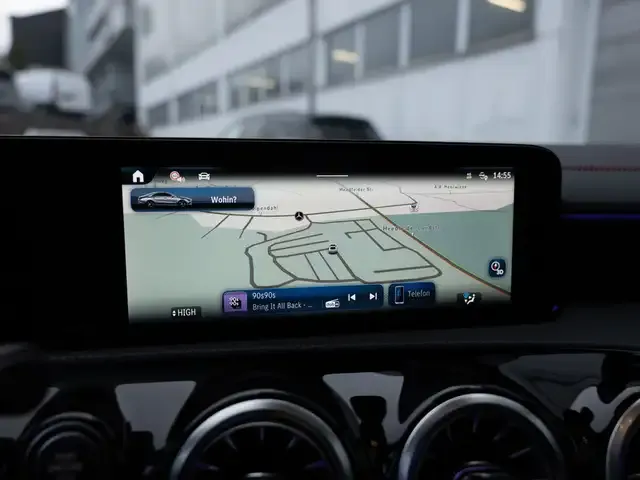 Mercedes-Benz CLA 220