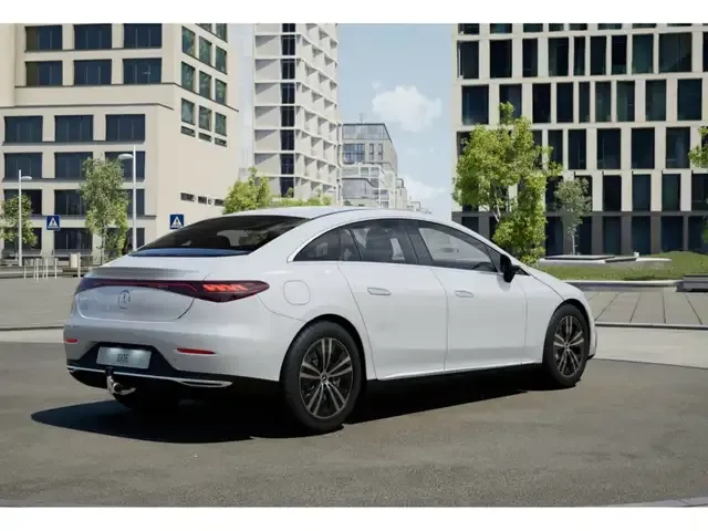 Mercedes-Benz EQE 350