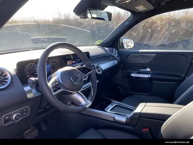 Mercedes-Benz GLB 200