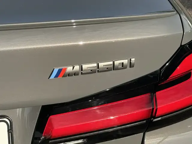 BMW 550