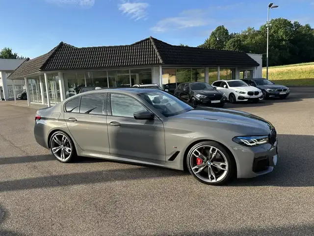 BMW 550