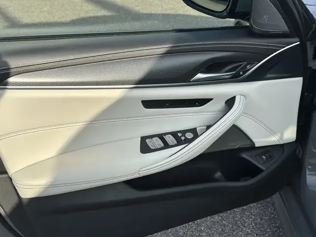 BMW 550