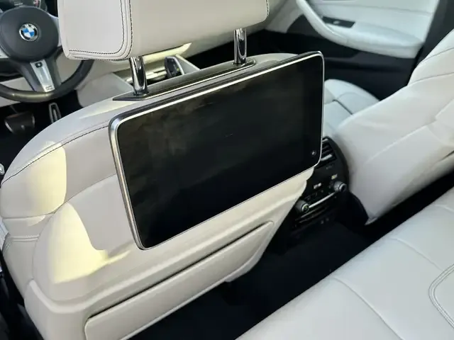 BMW 550