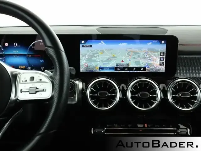 Mercedes-Benz EQB 250