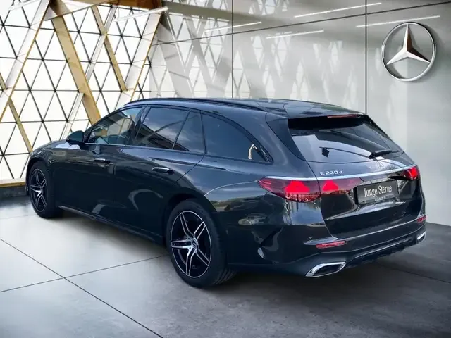 Mercedes-Benz E 220