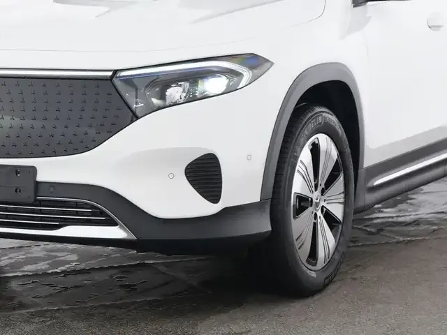 Mercedes-Benz EQB 300