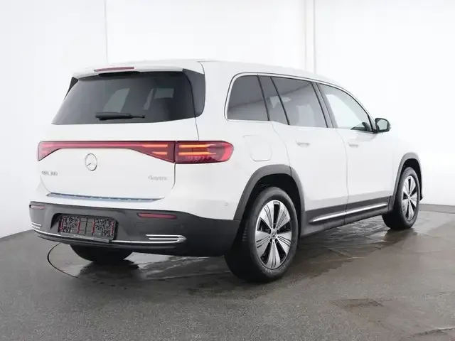 Mercedes-Benz EQB 300