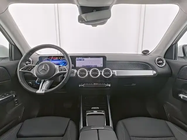 Mercedes-Benz EQB 300