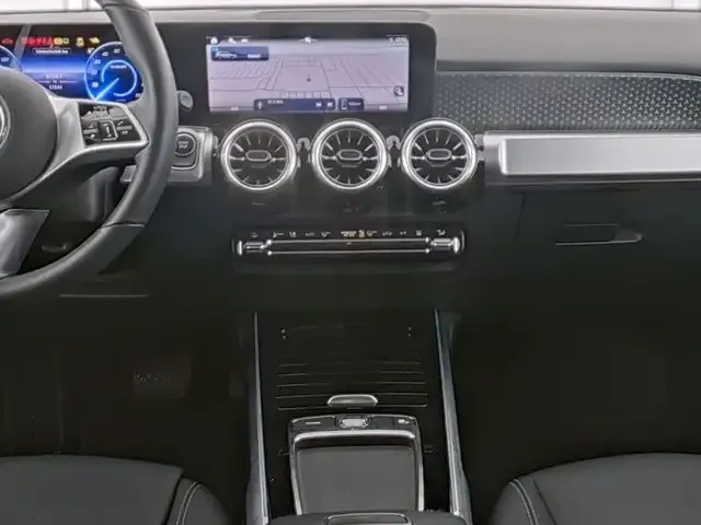 Mercedes-Benz EQB 300